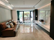 万科翡翠洋房一楼复式两层带南北大院子