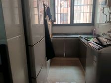 小区环境优美,出行方便