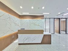 金融城 租金45含物业含税 300平带家具 高层视野