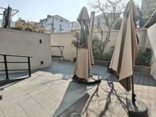 闹中取静,带送花园,南北2房,全配,精装修,拎包入住。