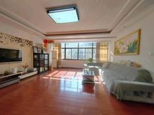 独栋别墅,邗实双,带院子,装修清爽,万达商圈吃喝玩乐购