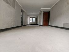 小区中心位置中间楼层高性价!漓江郡府金桂府一梯两户高拓展5房