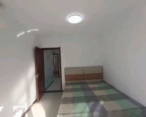 南环 隆康小区电梯 2室1厅 老证 带家具