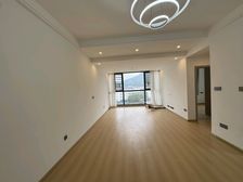 凯里体育馆精装2+1房。全新装修,房东一天未入住。看房方便?