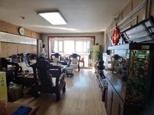 单价6800元电梯房,南北三室两卫,邻7中,16中,全天采光