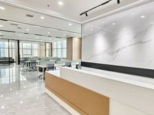 未央路 电梯口 配家具 5加40人工位 双面采光