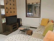 体育馆南路,二层,76.55平,55万天然气,南北,有证,