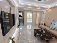 北宫街卧龙小区西区70平米三室一厅精装修带家具家电29.8万