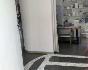 镇海新城 纯一楼商铺出售 实用面积57平 已经出租
