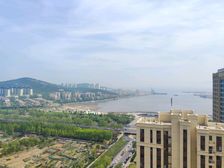地铁口一线海景房套三精装修