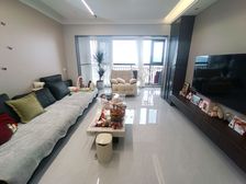 房东急售文庭雅苑精装大四房 户型方正采光好 装修保养极好