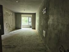 一楼带院,当代悦城,三室两厅一卫,毛坯自由妆