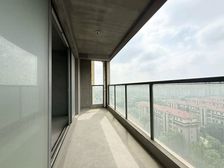 蓝湾国际大平层179平 一梯一户 五房 好位置 送两车位