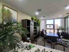地铁口 中登文景大厦 178平 4+1格局 精装带家具