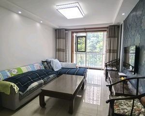 西昌路|十七小 中建高街 两居可改三居 房子干净 亮堂
