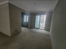 新区,22年新房,玖玺台。花园洋房181平。四室两厅。大平层