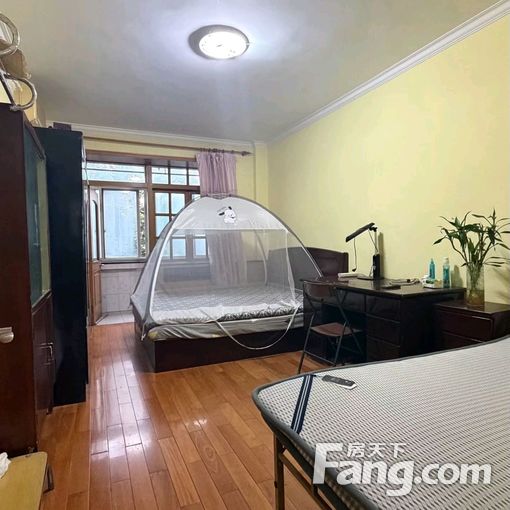 清華东南门 西王庄精装修三居 4层 随时可以拎包入住