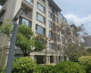 捡漏!北苑实验蕞便宜的洋房四室!带地下室 带车位!有钥匙