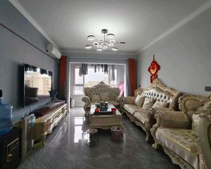 廊北|孔雀城香堤园 通透大三居双卫 拎包住