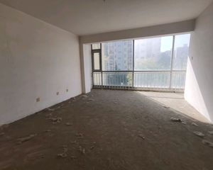 【电梯直入】锦绣名园 广阳道 毛坯 带大阳台 户型稀缺