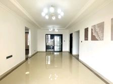 送车位 !保利西海岸中层3房2卫 产品豪装 总价59万