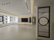凯里市区180平大平层,精装修,带车位,3.1米层高。