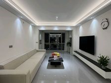 冠顺三江华府高区3分 满两年税费少,付款无要求。