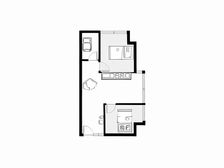 房子是地铁口地面上交通方便楼下就是大型购物街
