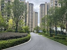 出售:更楼仁丰府电梯房115方三房两厅两卫48万