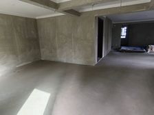 出售:碧桂园东区133方+车位毛坯,四房两厅两卫149万