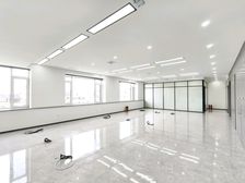 白菜价!星海和平商圈!330平精装办公!24地热空调!