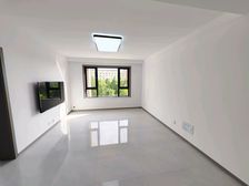 首付1万买新房!带车位和储藏室,独立入户,碧水新城,东风街上