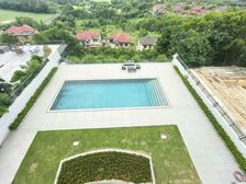 御峰大独栋 一线湖景和高尔夫景观 大花园地势高采光好