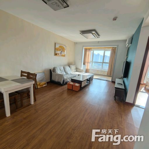 市府广场世博国际近高层12楼119平3室客厅朝阳4台空调