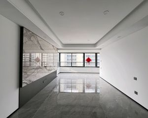 霖雨桥旭辉广场铂宸府 精装大三房 未住过 看房方便 诚心出售