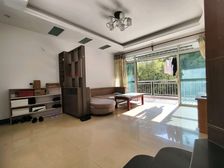 怡丰都市,朝南看凯旋城小区,直通车库,位置安静,价格可谈