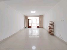 一楼带院双阳台新华学校大H户型带地下车位地下室有钥匙