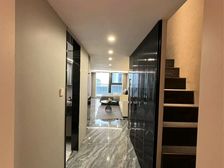 白云站高铁上盖 每月可租8000起 红本独立产权