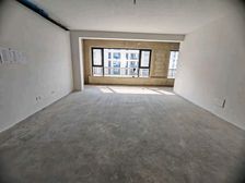 熙湖名筑 平层四室 楼层好全天采光 带地下室新华学区有钥匙