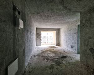 鸿福豪庭,实验双书包,楼下就是爱琴海,近高铁站37718