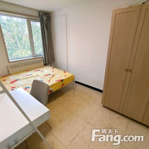 13号18号线回龙观西大街地铁龙腾苑三区精装次卧