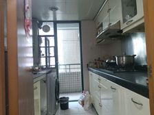 新天美地两房一厅出售
