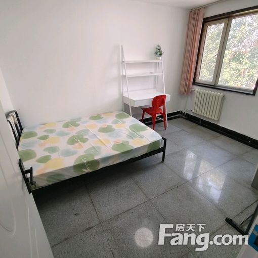 18号线回龙观西大街地铁龙腾苑三区精装次卧