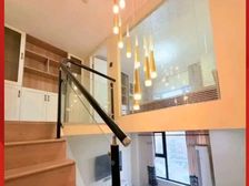 南铺地铁口 在租5K 可做楼上铺 注册公司 外籍可购买 急售