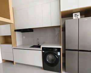 车站附近,嘉熙公馆,精装一室,全屋定制,办公居住均可