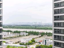 万科翡翠滨江230平四房四卫1000万