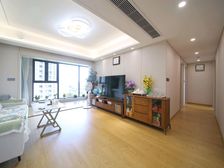 颐和铂湾140平四房两卫450万