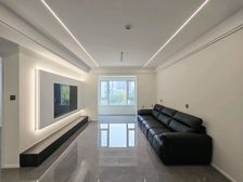 小河边环境好 婚房装修没住过 视野好 只交契税 有钥匙