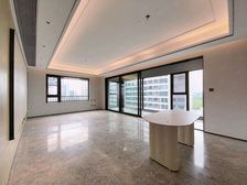 急售 河西南万科翡翠滨江 四室二卫精装修 新空未入住 环境好
