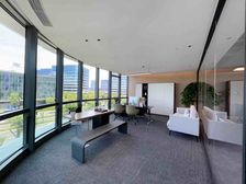地铁口菜鸟智谷290方边套 精装带家具 格局4加1 拎包办公